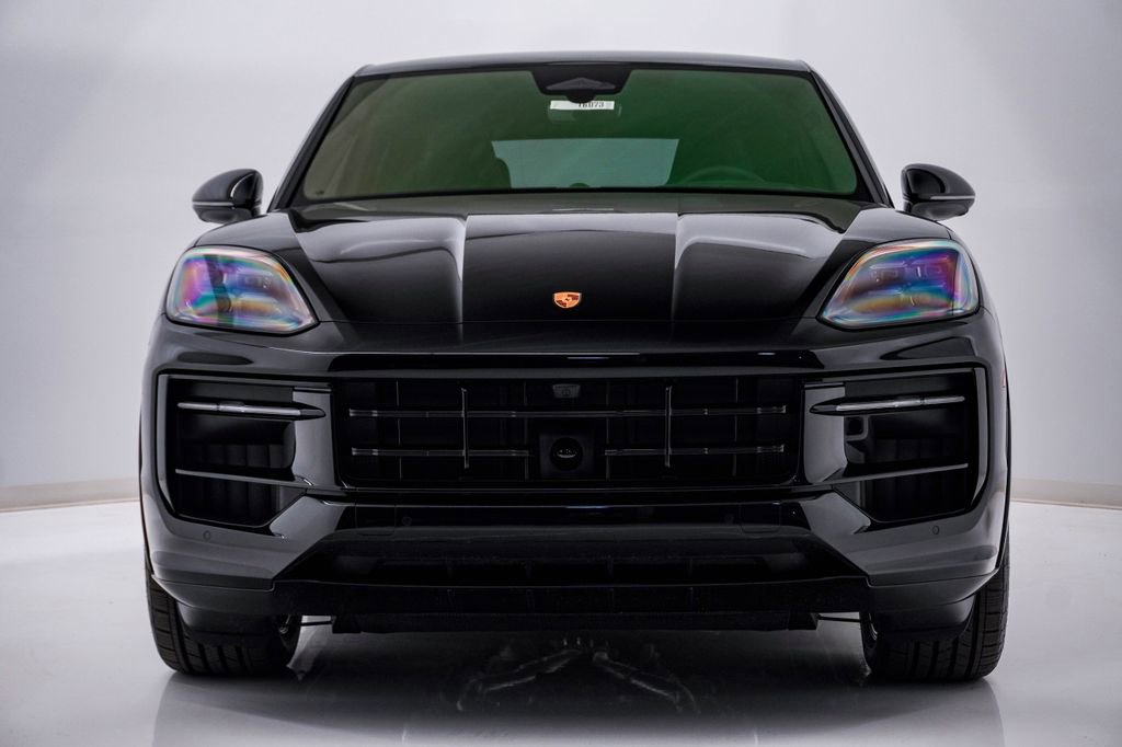 New 2026 Porsche Cayenne GTS AWD/4WD image 6