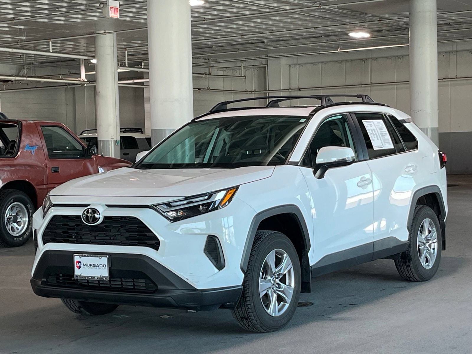 Used 2022 Toyota RAV4 XLE w/ Convenience Package AWD/4WD image 4