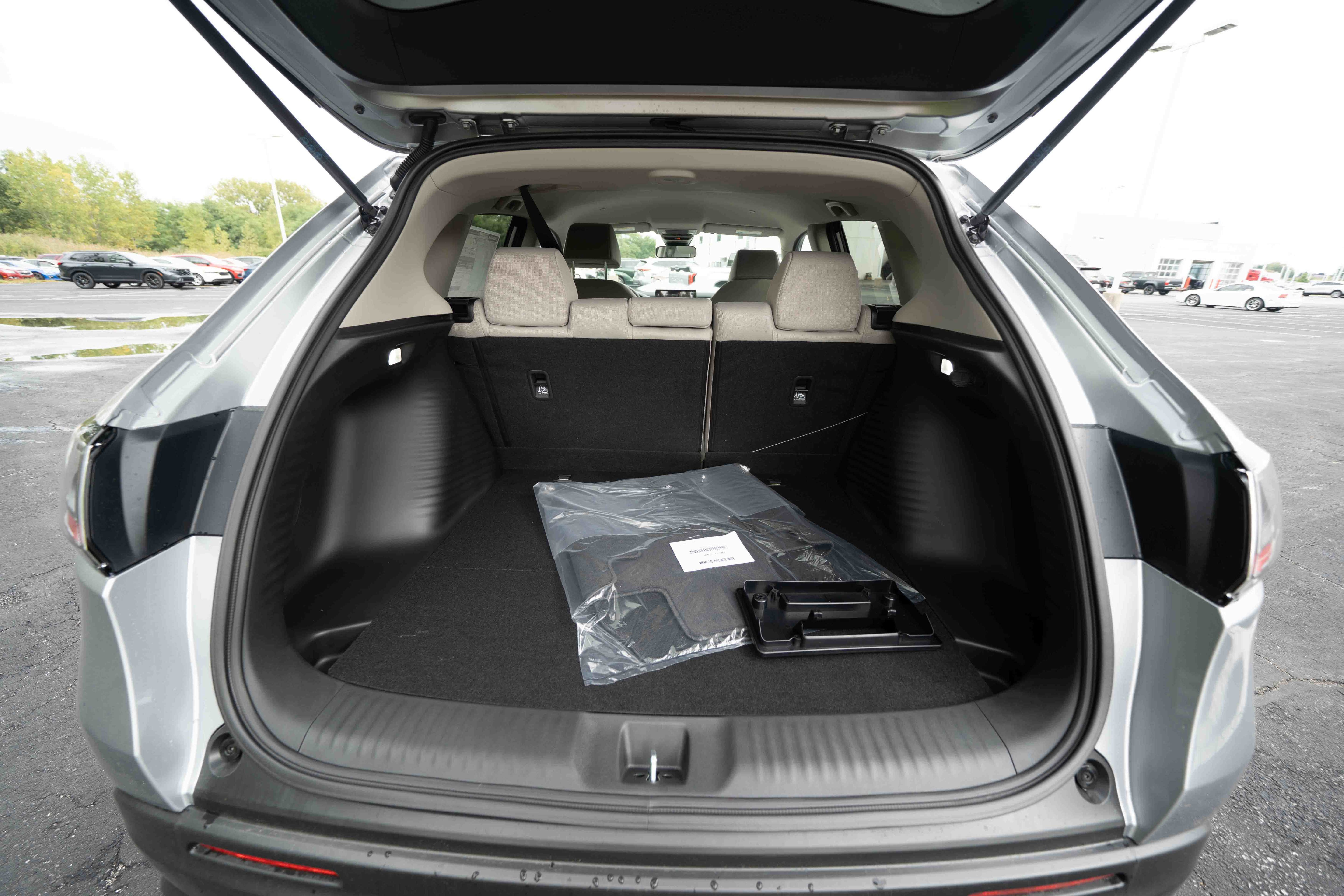 New 2026 Honda HR-V LX image 28