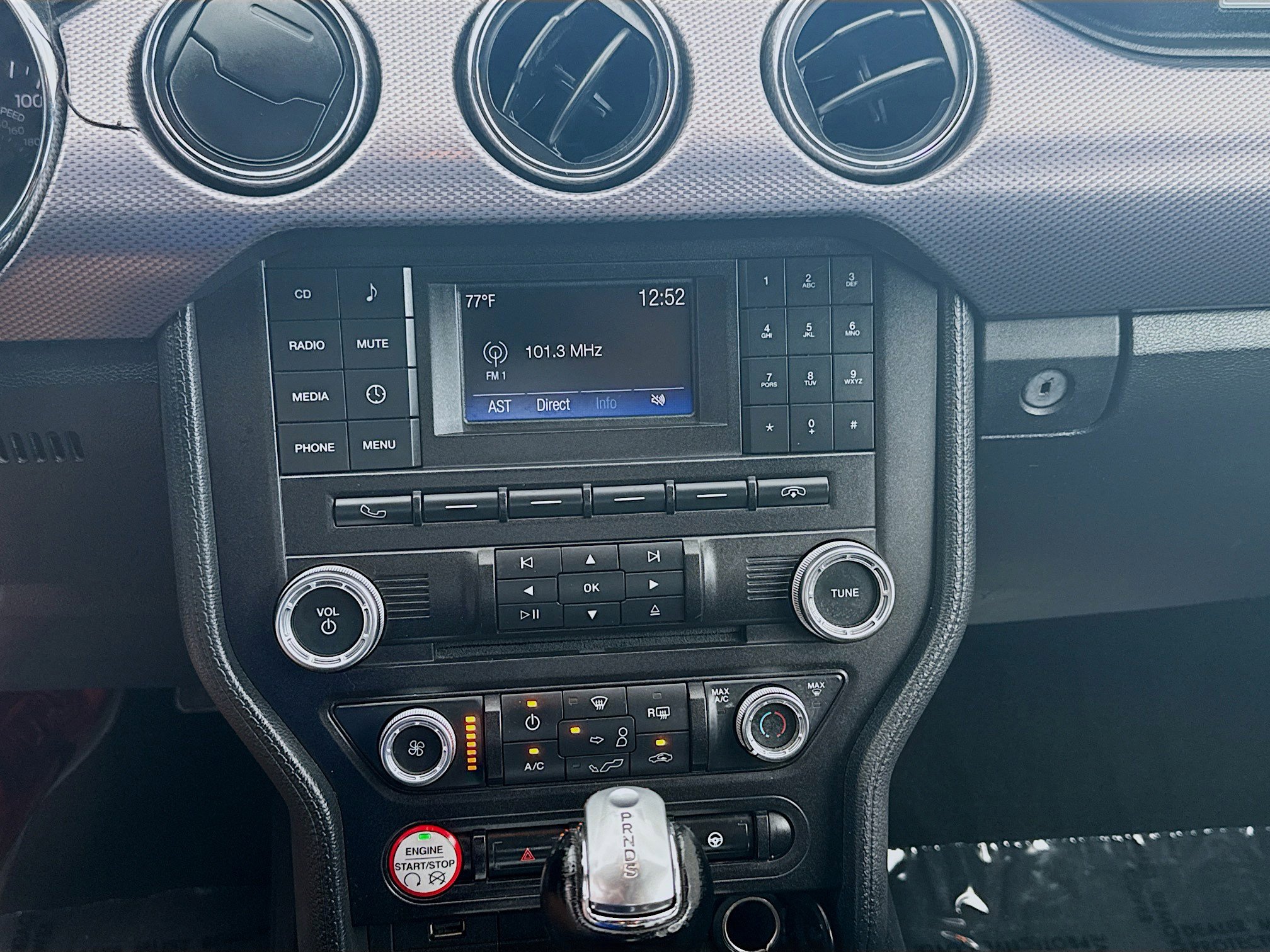 Used 2017 Ford Mustang EcoBoost image 12