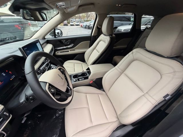 New 2026 Lincoln Corsair Premiere image 14