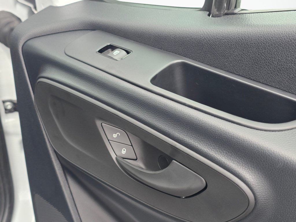 New 2026 Mercedes-Benz Sprinter 2500 image 19