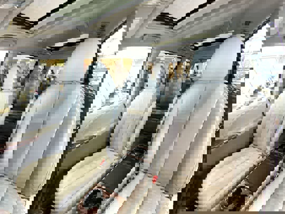 Used 2014 Toyota Sienna Limited image 13