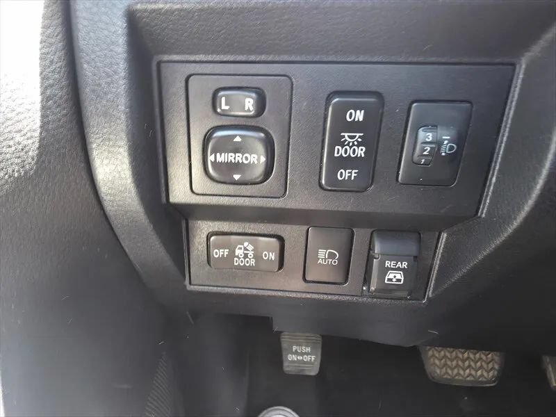Used 2021 Toyota Tundra SR5 w/ Trail Edition AWD/4WD image 31