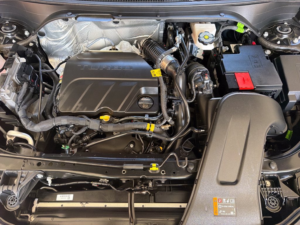 Used 2025 Buick Envista Avenir FWD image 37
