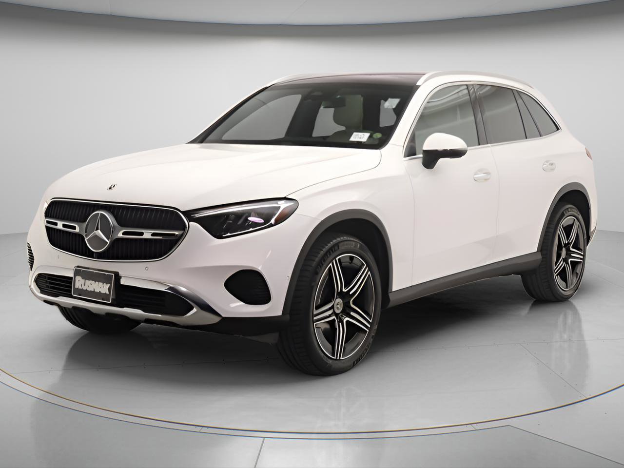 Certified 2026 Mercedes-Benz GLC 300 image 3