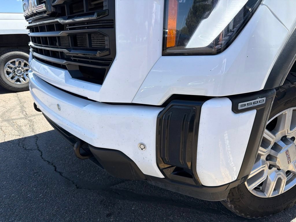 Used 2025 GMC Sierra 3500 Pro w/ 1SA Pro Safety Plus Package AWD/4WD image 3