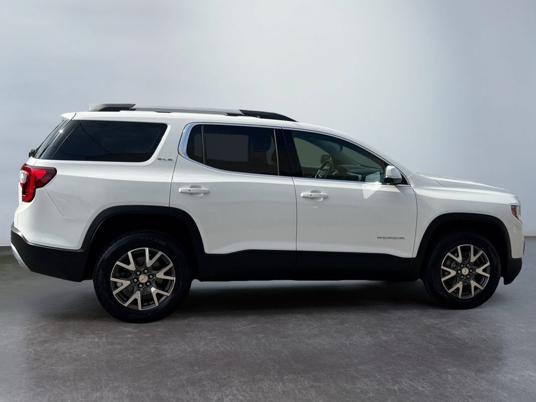 Used 2020 GMC Acadia SLE w/ Driver Convenience Package FWD image 4