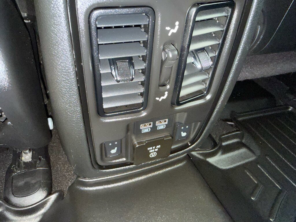 Used 2024 Dodge Durango R/T w/ Blacktop Package AWD/4WD image 21
