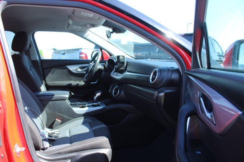 Used 2023 Chevrolet Blazer LT FWD image 11