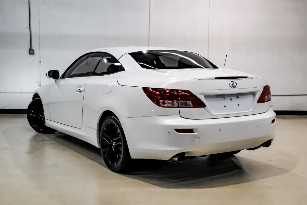 Used 2013 Lexus IS 250C w/ Luxury Pkg RWD image 18