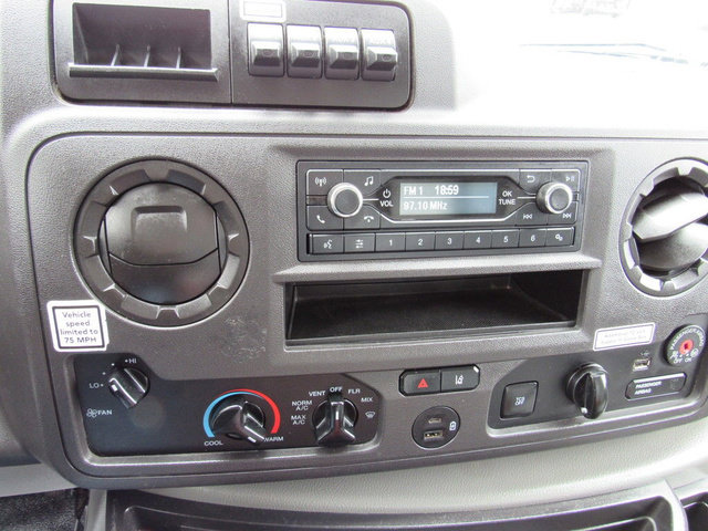 Used 2022 Ford E-350 and Econoline 350 Super Duty RWD image 30