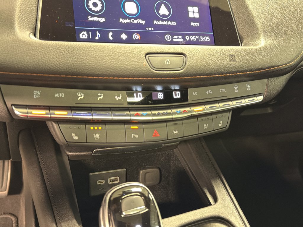 Used 2020 Cadillac XT4 Sport FWD image 35