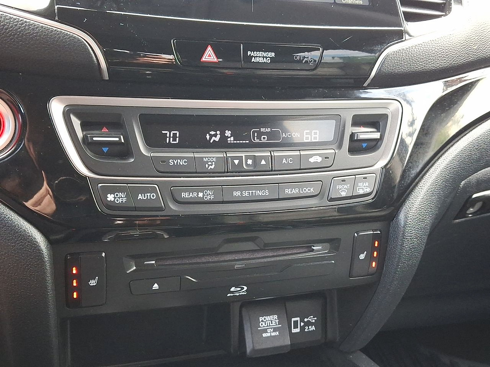 Used 2020 Honda Pilot Touring image 25