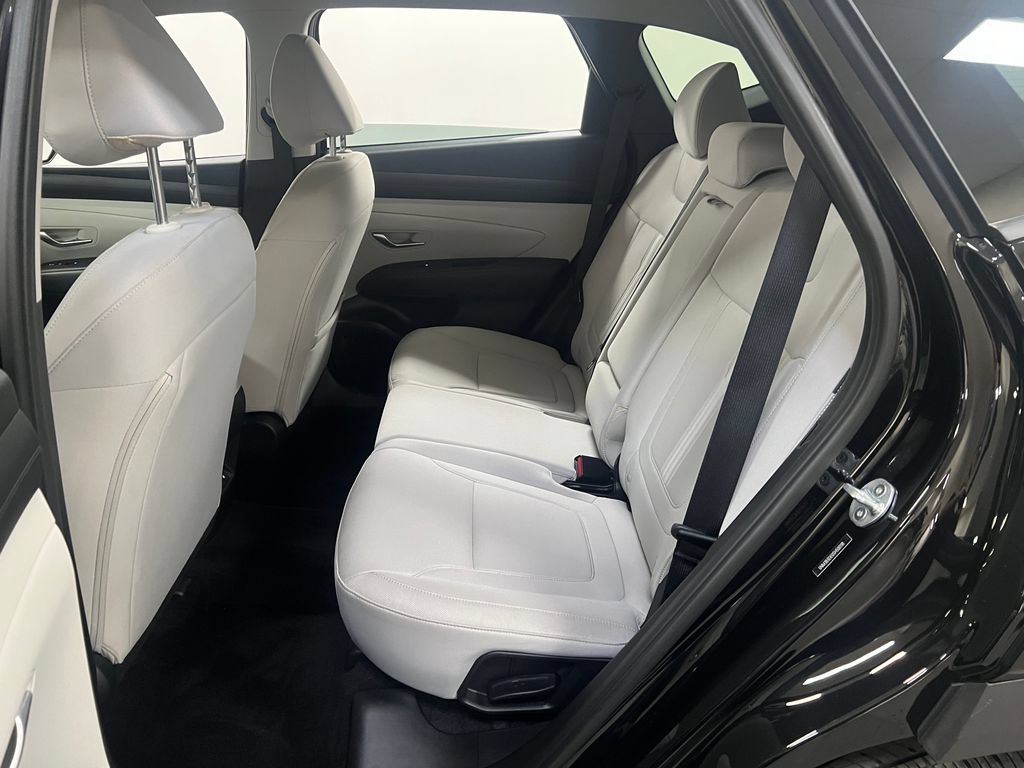 Used 2025 Hyundai Tucson SEL FWD image 26