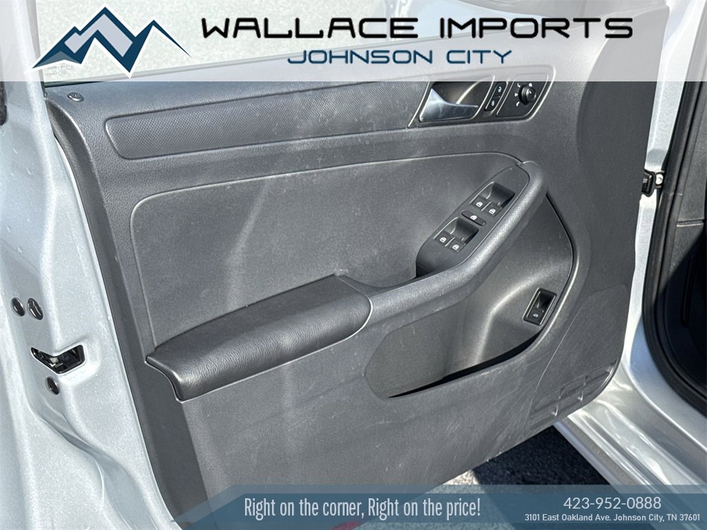 Used 2015 Volkswagen Jetta S w/ Welcome Package image 12