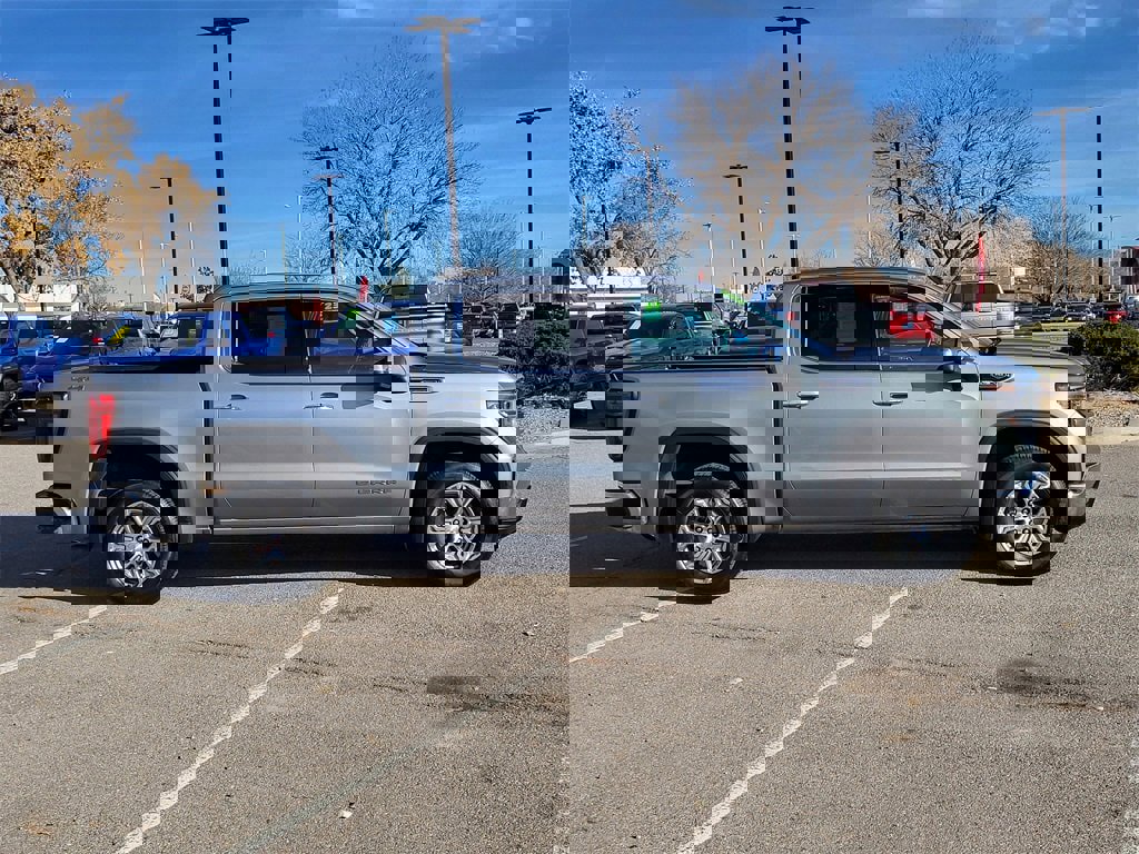 Certified 2024 GMC Sierra 1500 SLT image 2