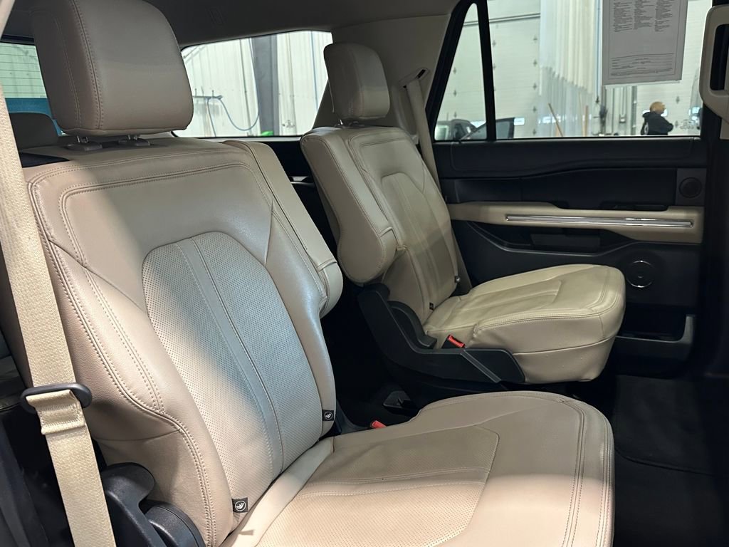 Used 2024 Ford Expedition Limited image 29