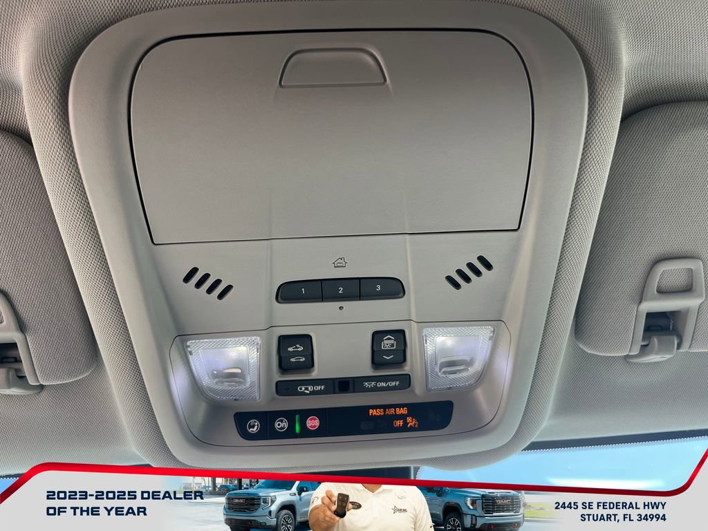 Used 2021 GMC Terrain SLT w/ Elevation Edition image 25