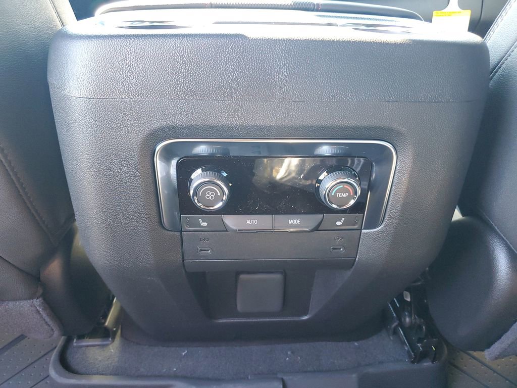 New 2026 Chevrolet Suburban RST image 15