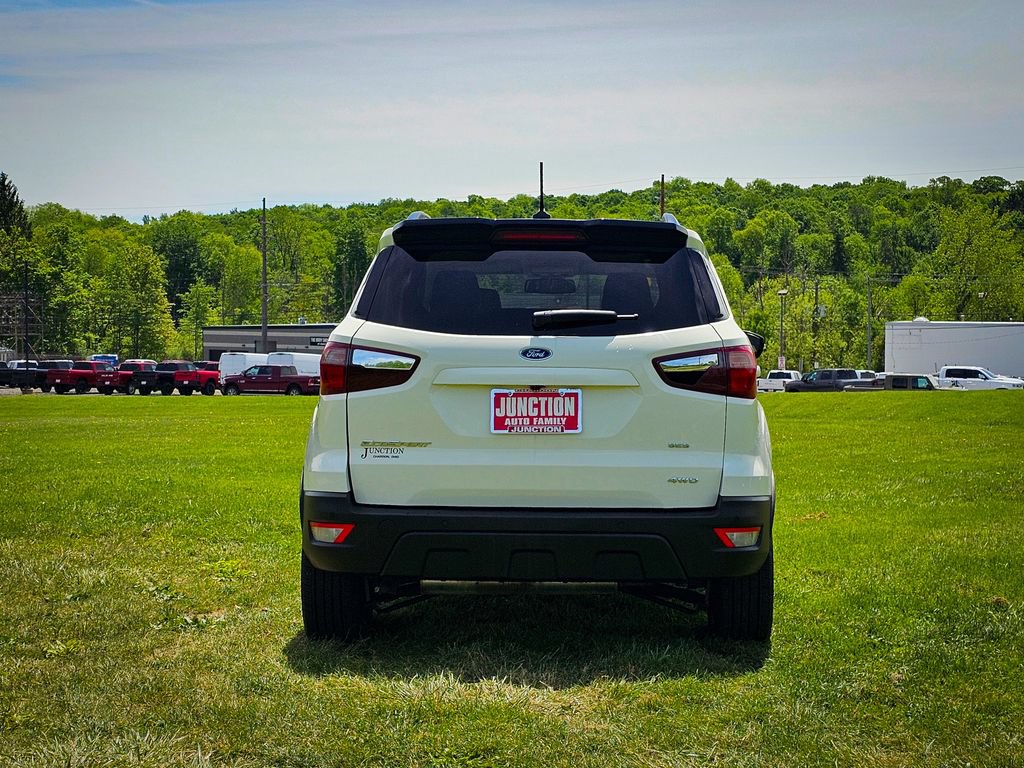 Used 2020 Ford EcoSport SES w/ SES Black Appearance Package AWD/4WD image 4