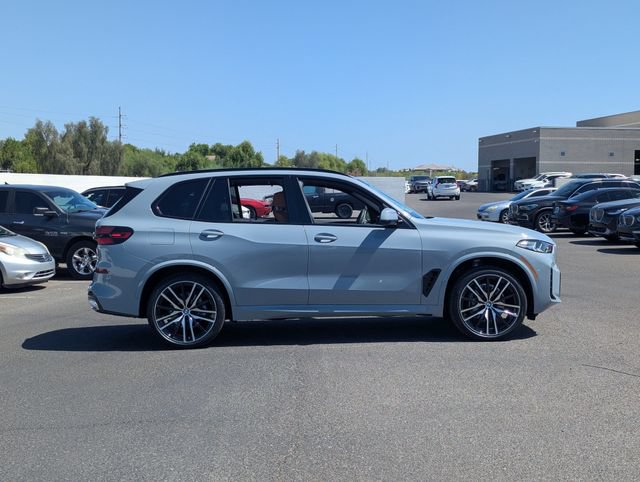 Used 2026 BMW X5 sDrive40i w/ M Sport Package RWD image 5