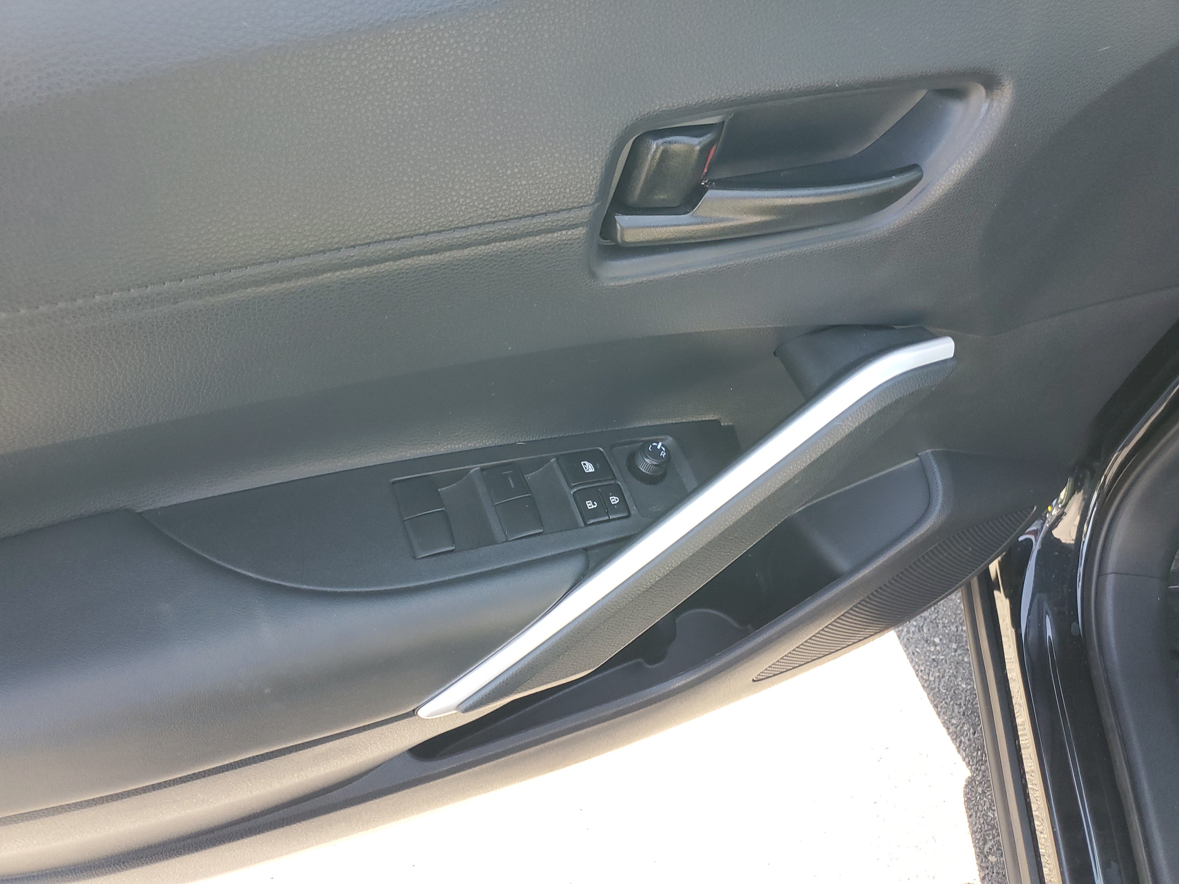 Certified 2025 Toyota Corolla Cross AWD Hybrid image 19