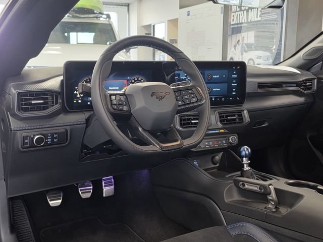 Used 2025 Ford Mustang Dark Horse RWD image 5