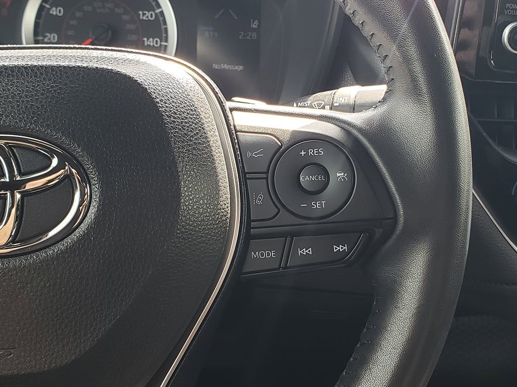 Used 2022 Toyota Corolla SE w/ SE Premium Package FWD image 25