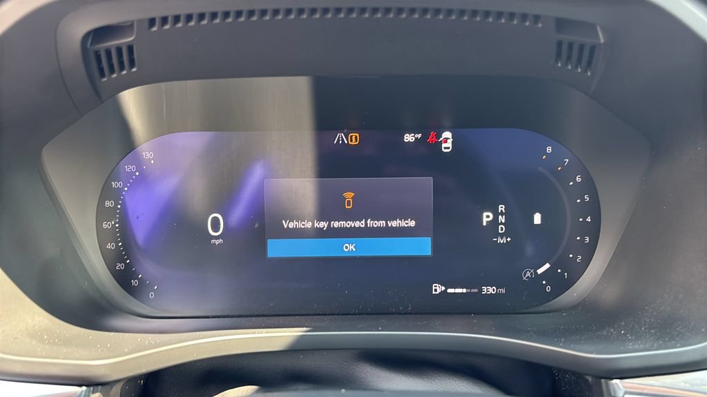 Certified 2023 Volvo XC60 B5 Core w/ Climate Package AWD/4WD image 15