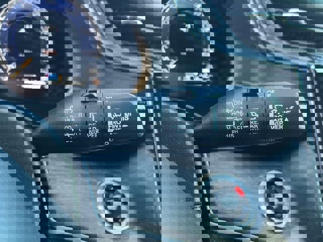 Certified 2025 Jeep Grand Cherokee Limited image 24