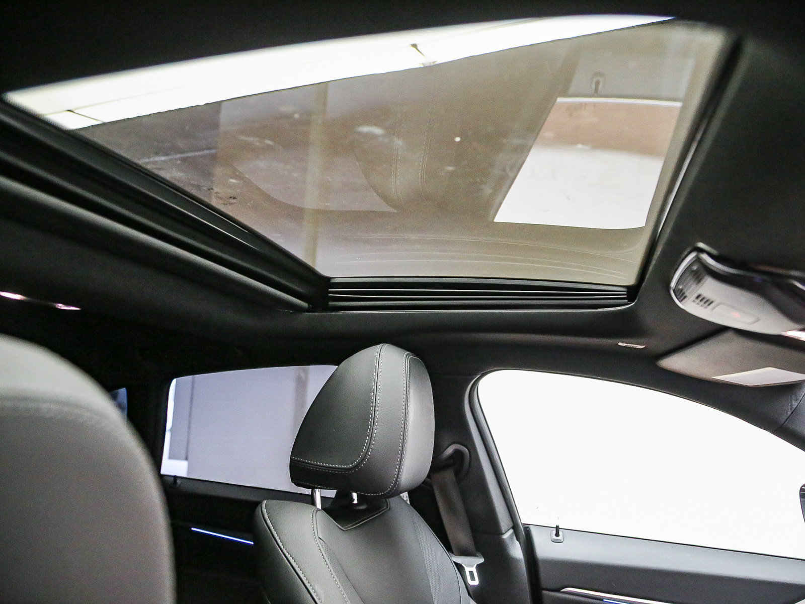 Certified 2023 BMW i4 eDrive40 w/ Premium Package RWD image 18