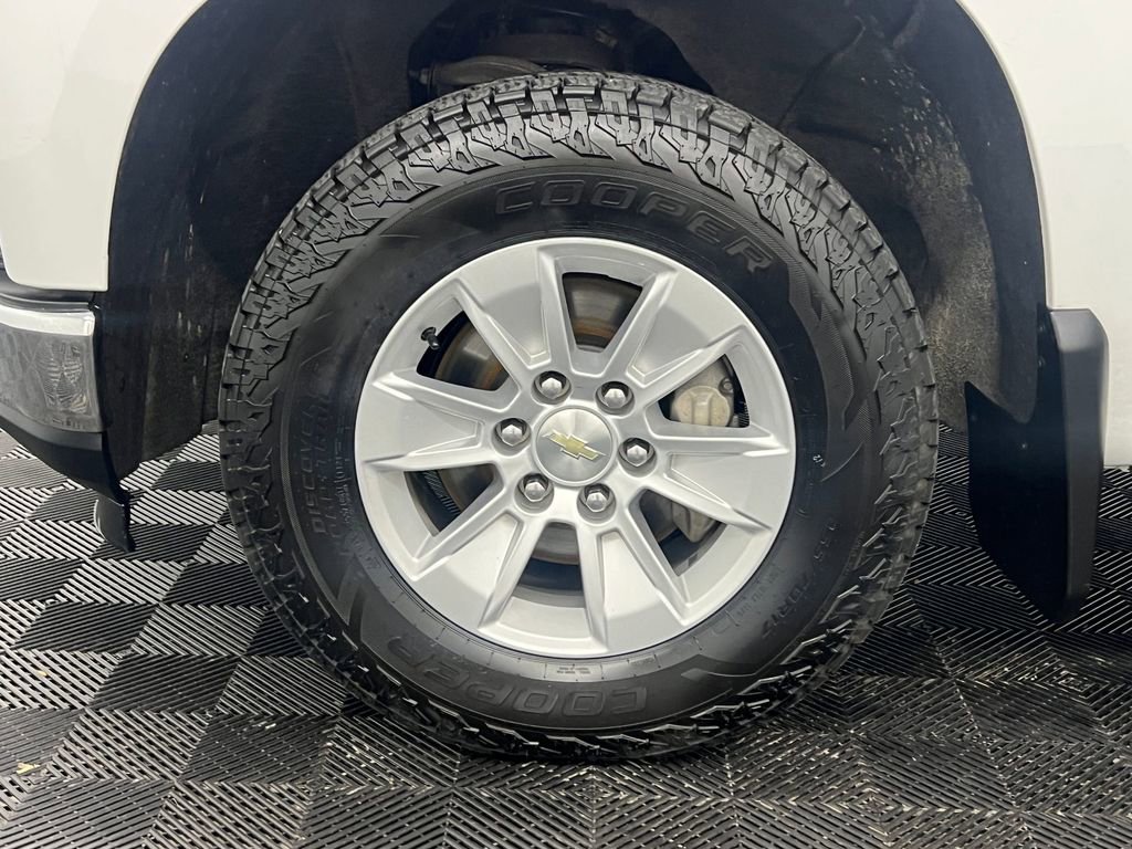 Used 2020 Chevrolet Silverado 1500 LT w/ All-Star Edition image 10