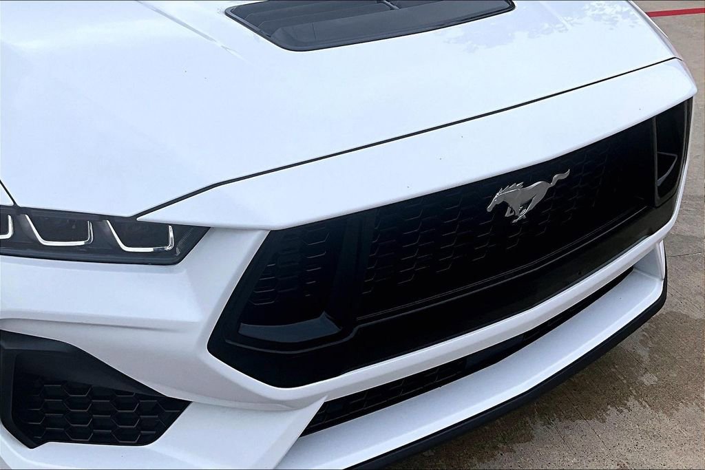 Used 2025 Ford Mustang GT Premium RWD image 36