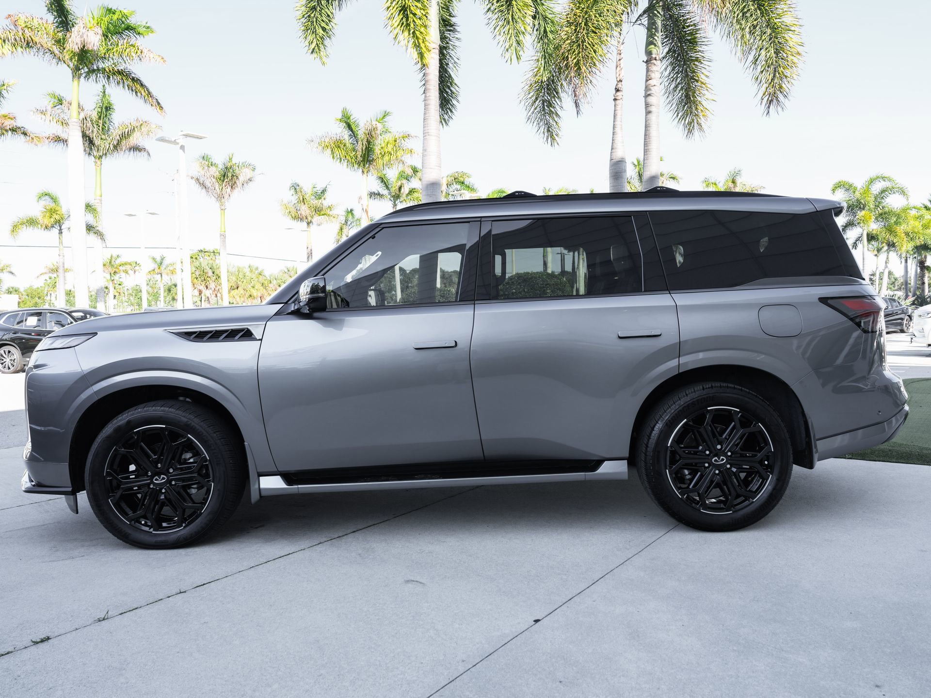 Certified 2026 INFINITI QX80 4WD w/ Sport Exterior Package image 21