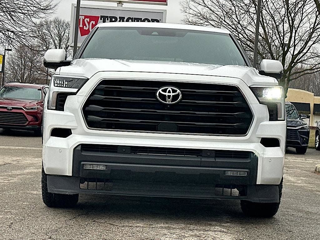 Certified 2025 Toyota Sequoia SR5 AWD/4WD image 8