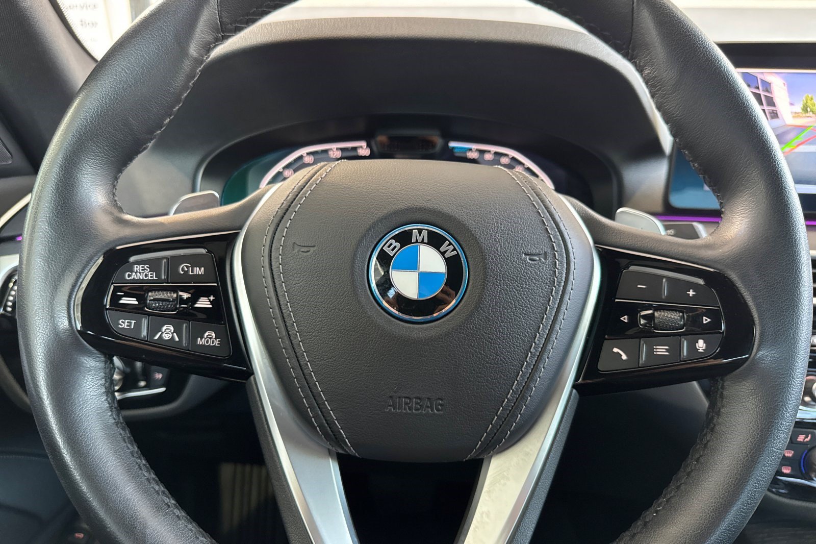 Used 2023 BMW 530e RWD image 29
