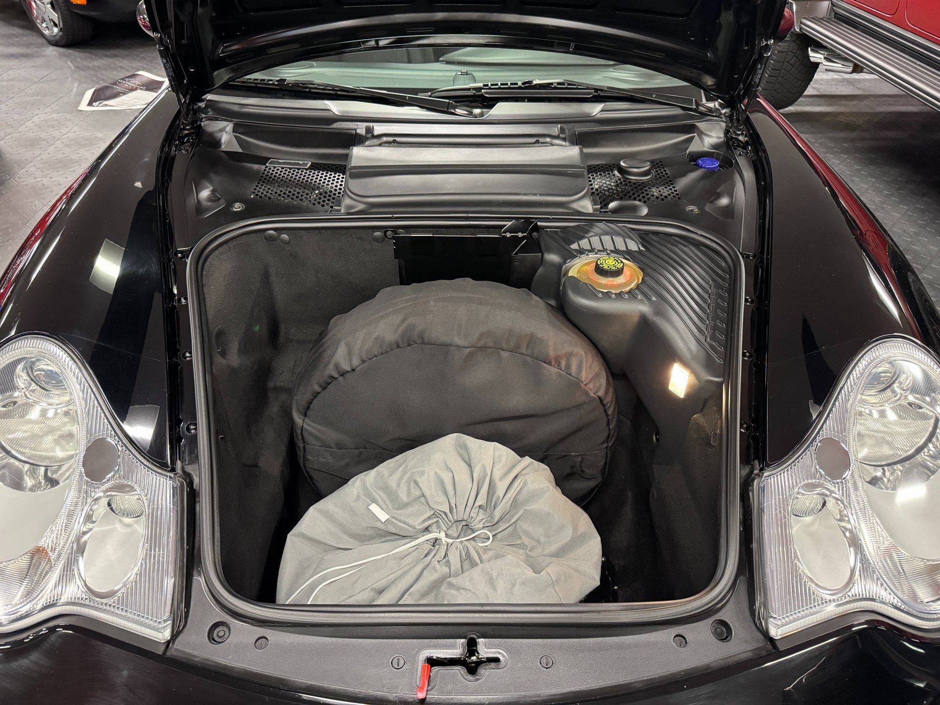 Used 2003 Porsche 911 Carrera image 38