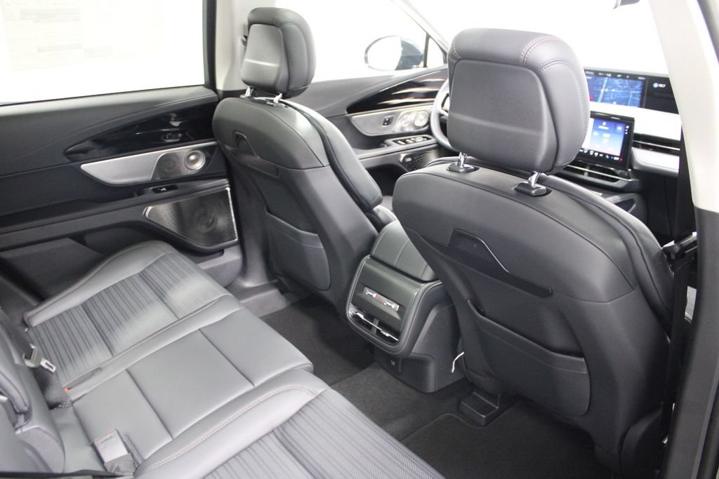 New 2026 Lincoln Nautilus Reserve AWD/4WD image 32
