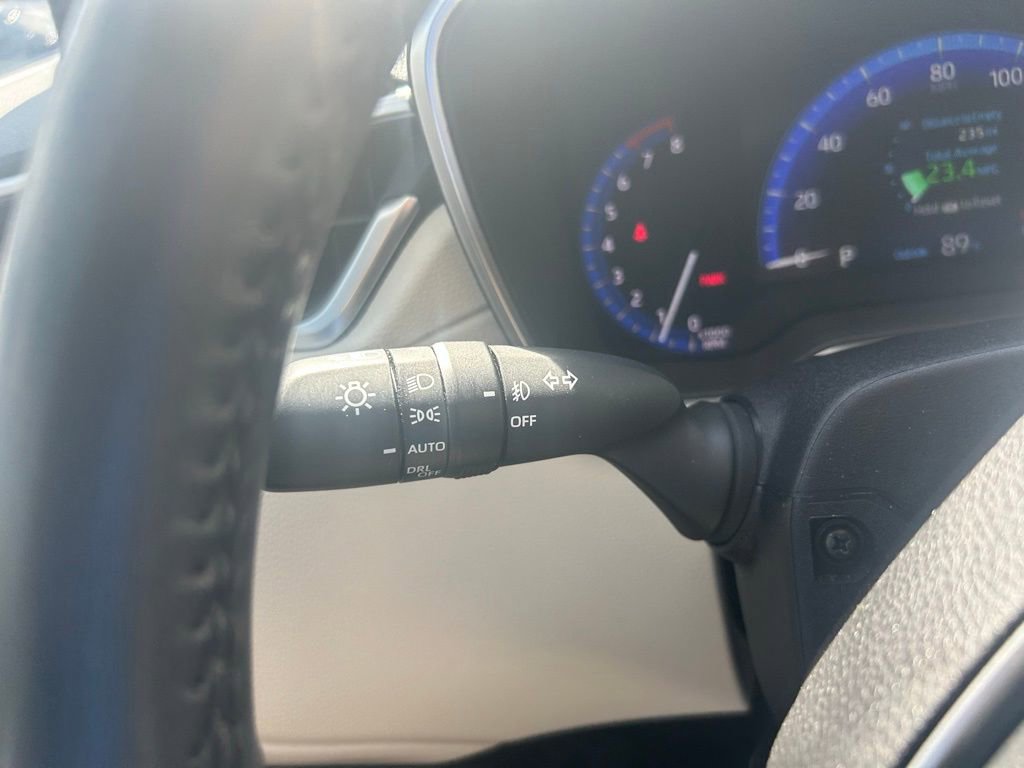 Used 2022 Toyota Corolla Cross XLE w/ Convenience Package AWD/4WD image 23