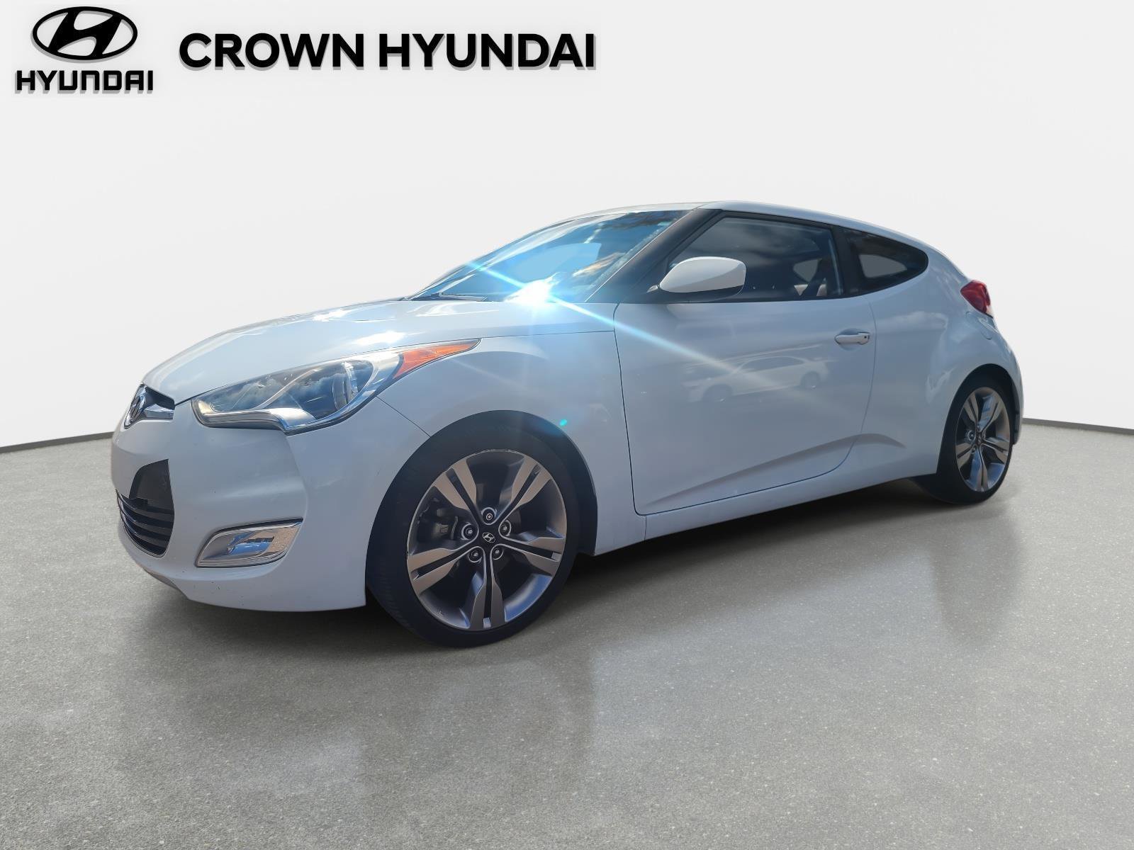 Used 2013 Hyundai Veloster w/ Tech Pkg