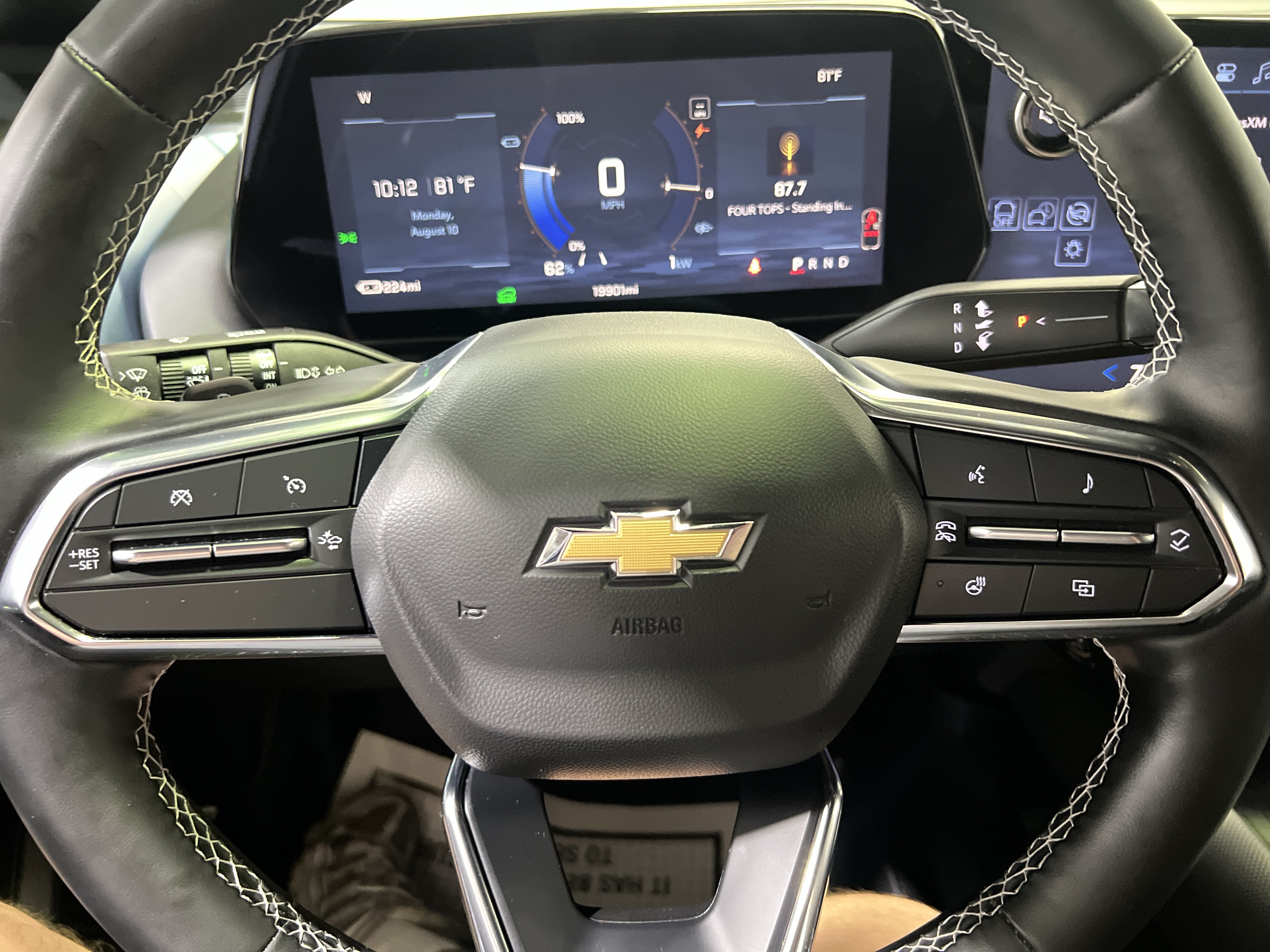 Certified 2024 Chevrolet Equinox EV LT FWD image 21