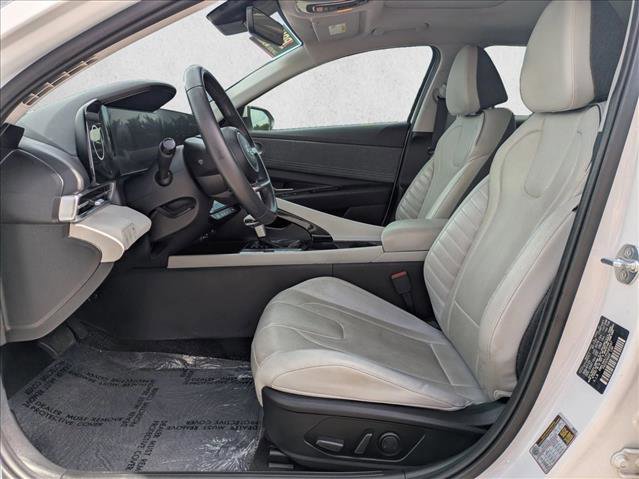 Used 2023 Hyundai Elantra Limited FWD image 18