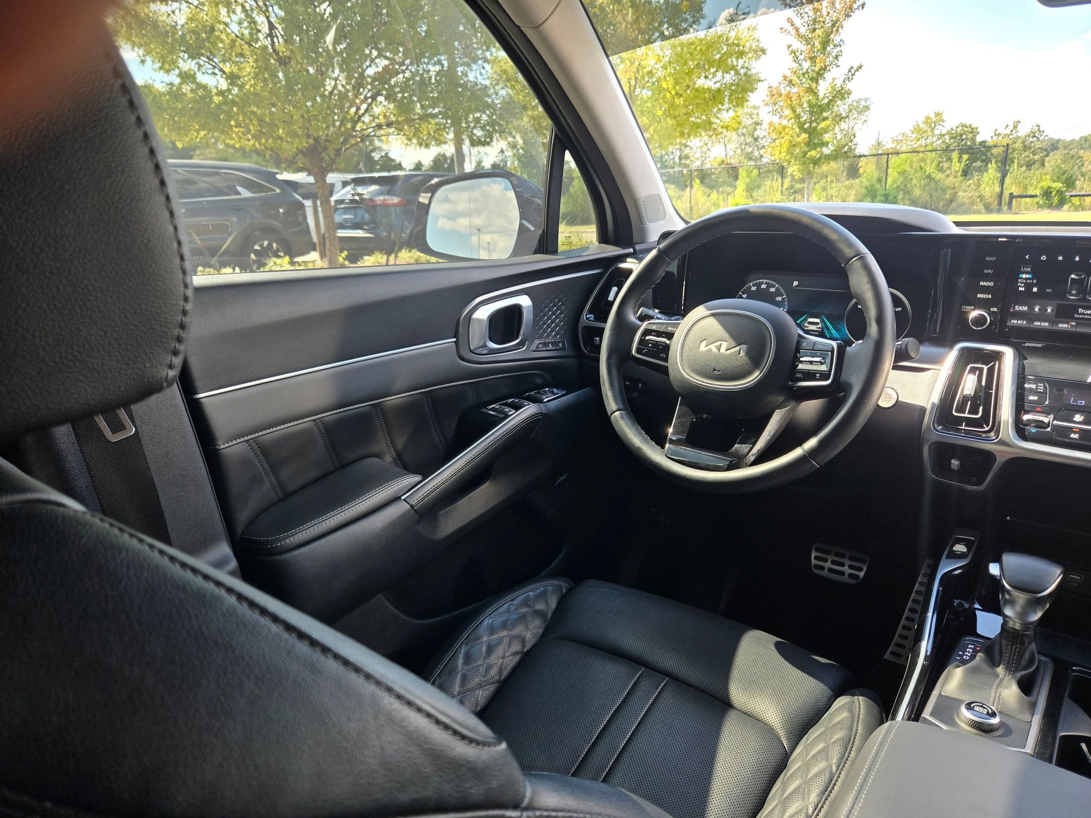 Used 2022 Kia Sorento SX image 9