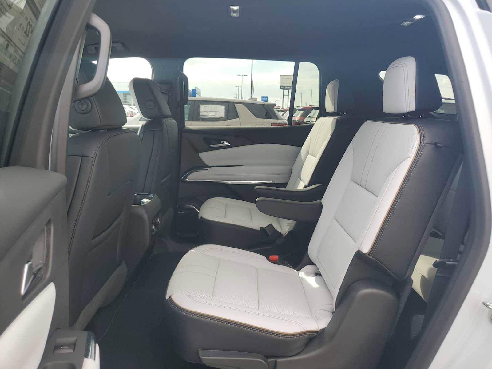 New 2026 Chevrolet Traverse High Country image 14