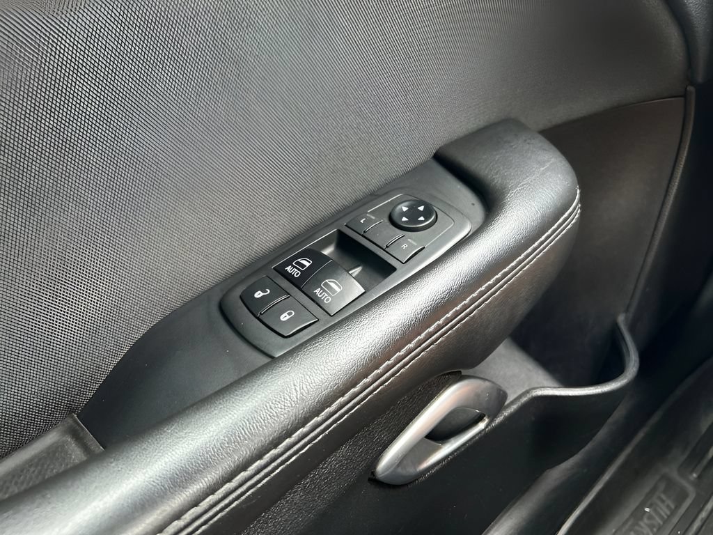 Used 2018 Dodge Challenger SXT RWD image 22