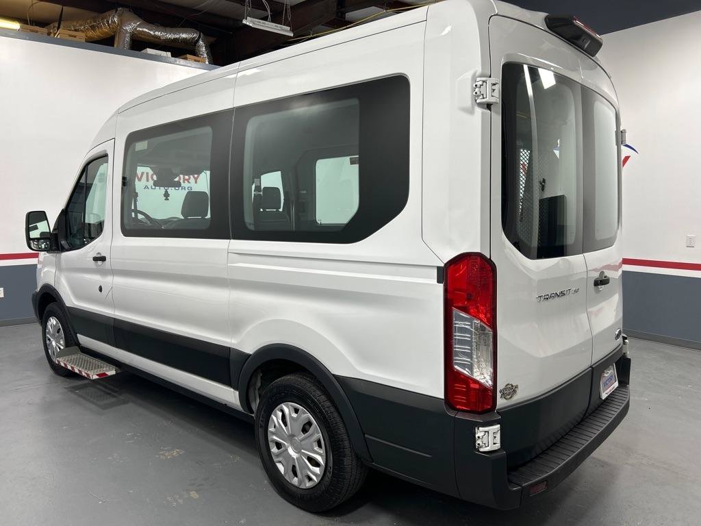 Used 2018 Ford Transit 150 XL RWD image 4