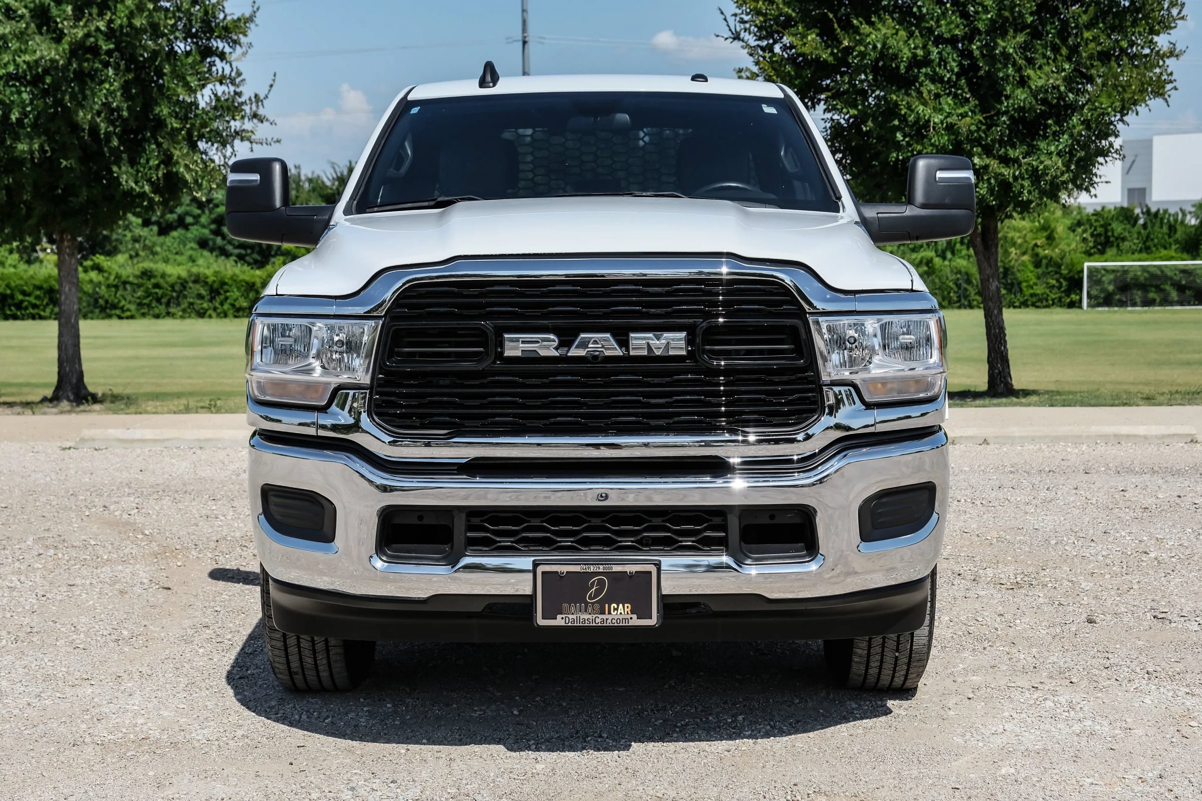 Used 2023 RAM 3500 Tradesman w/ Chrome Appearance Group AWD/4WD image 5