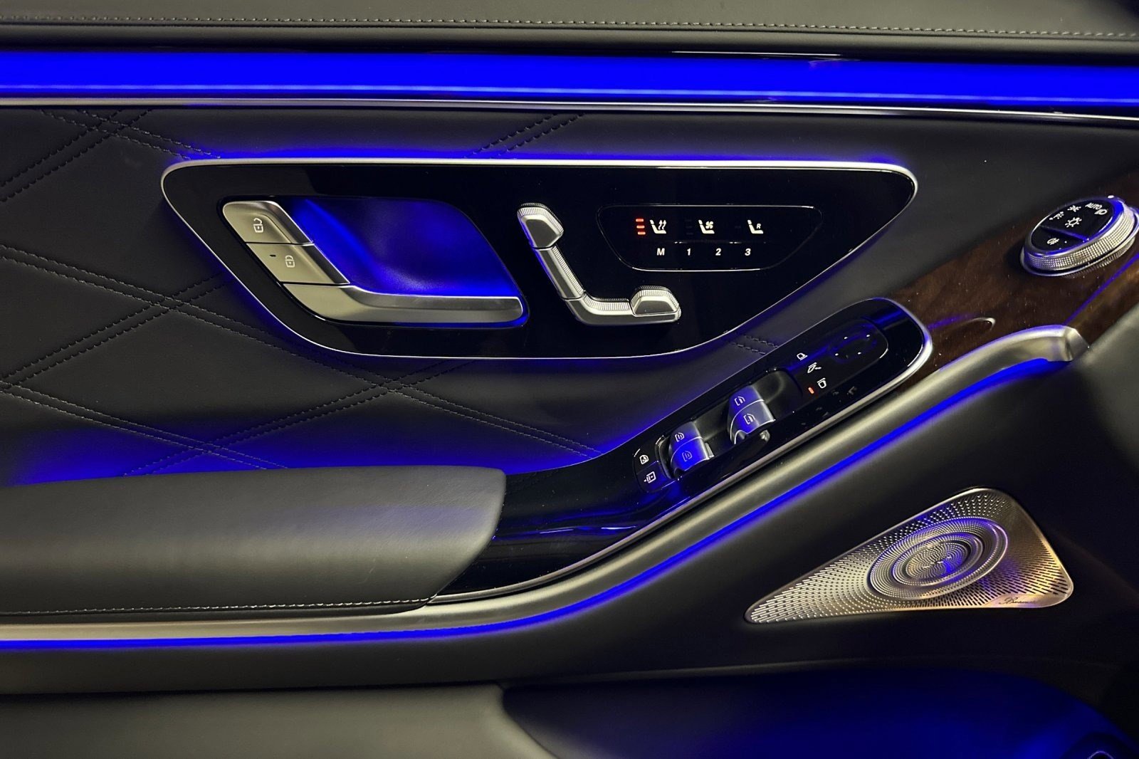 New 2026 Mercedes-Benz Maybach S 680 4MATIC image 13