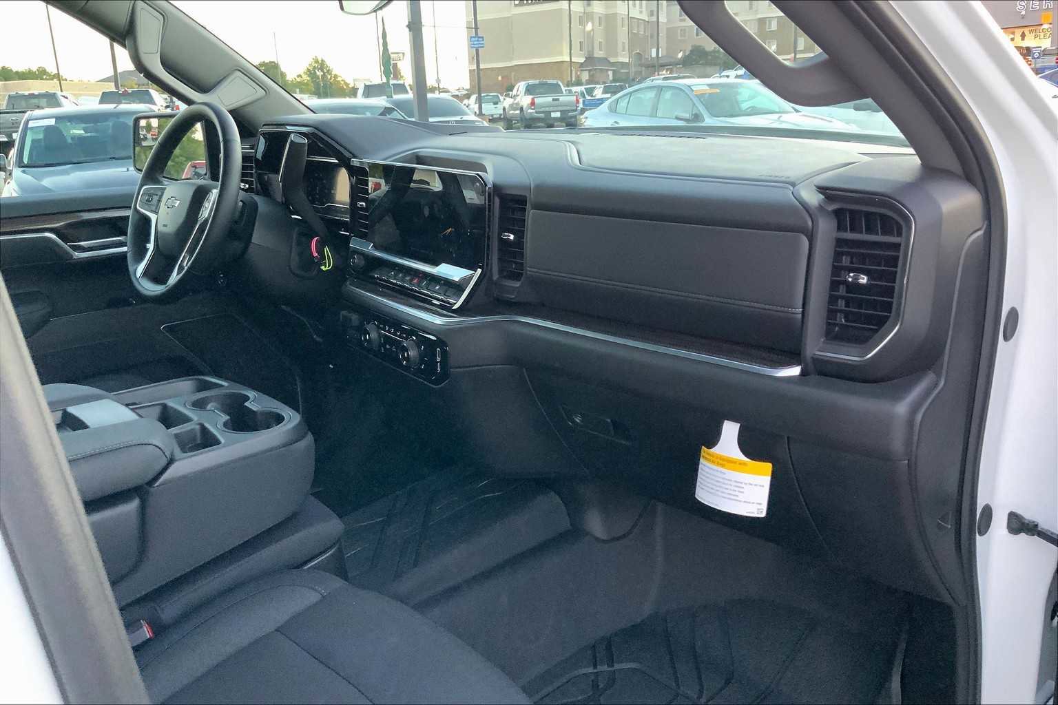 Used 2025 Chevrolet Silverado 1500 RST w/ Protection Package image 16